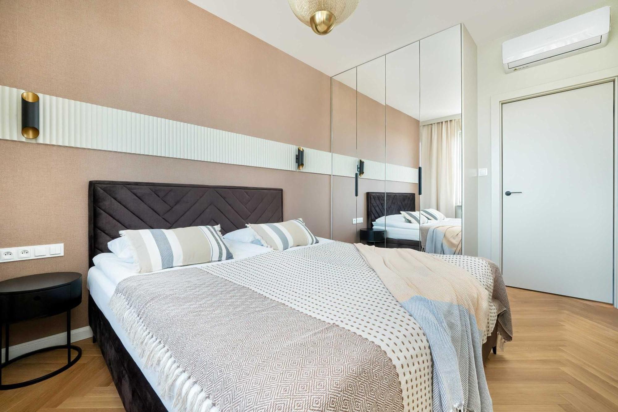 Apartament Air Conditioned In With Parking And Bathtub By Renters Warszawa