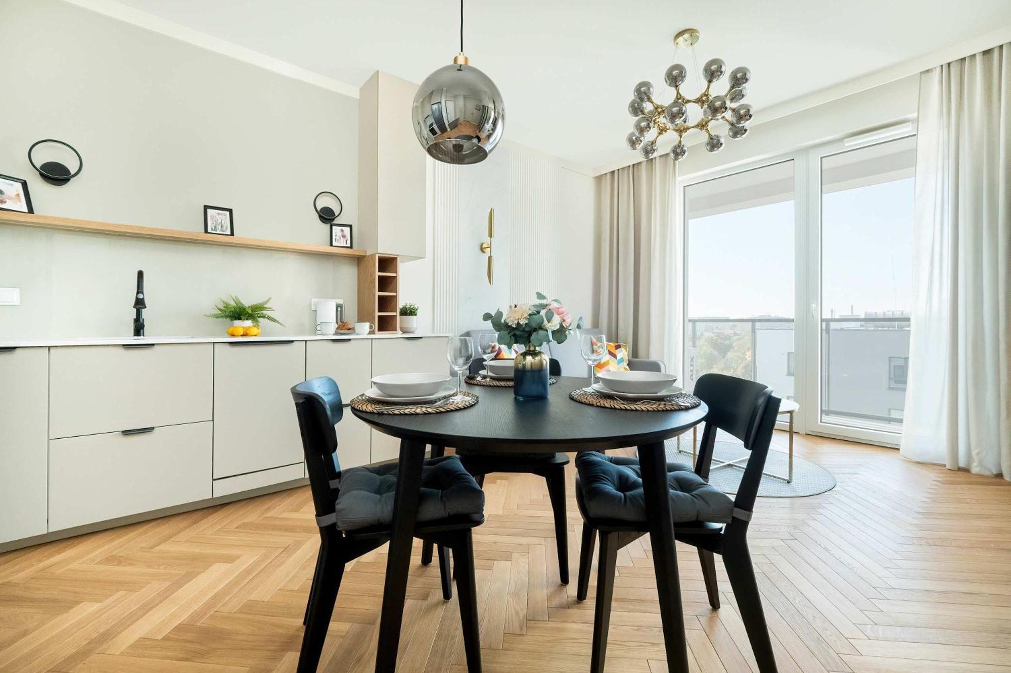 Air Conditioned In With Parking And Bathtub By Renters Apartament Warszawa